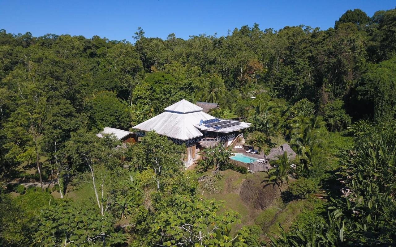 Finca Vela Lodge 博卡斯德尔托罗 外观 照片